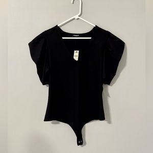 NWT Black Express Bodysuit with Statement Sleeves and V-Neck Woman’s Size XL